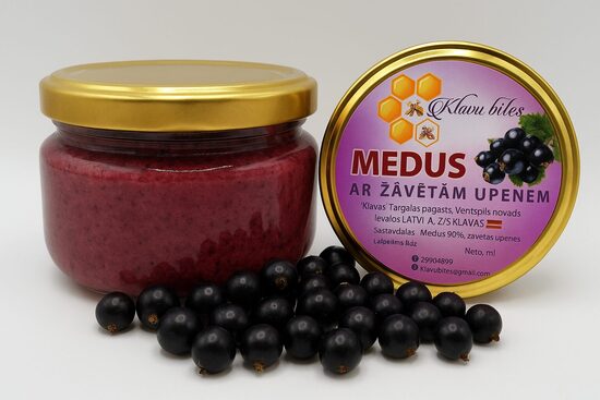 Medus ar žāvētām upenēm